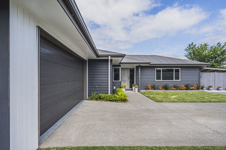 Photo of property in 28a Jules Crescent, Bell Block, New Plymouth, 4312