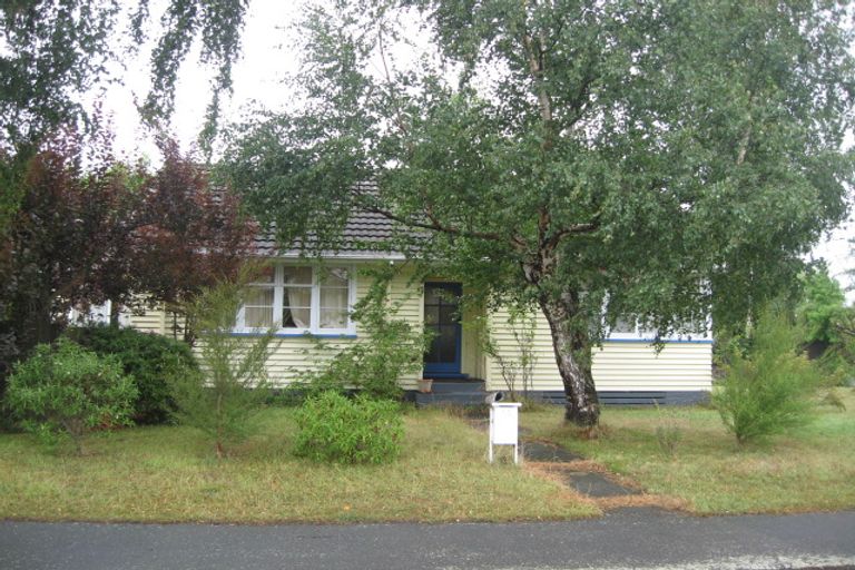 Photo of property in 14 Belfield Street, Dallington, Christchurch, 8061