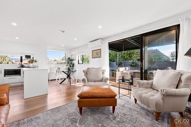 Photo of property in 1/51 Kings Crescent, Hutt Central, Lower Hutt, 5010