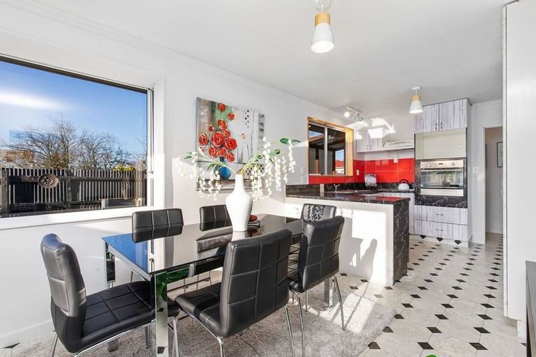 Photo of property in 12 Brixton Street, Islington, Christchurch, 8042