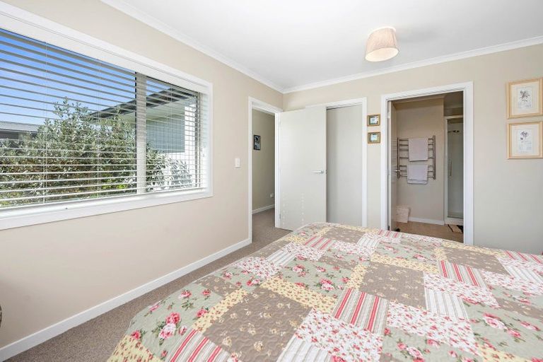 Photo of property in 68 Kenrigg Road, Kinloch, Taupo, 3377