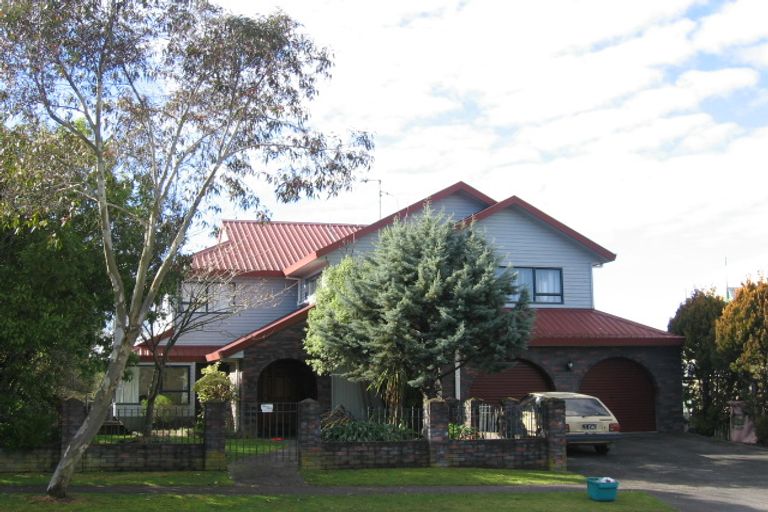 Photo of property in 17 Lachlan Drive, Dinsdale, Hamilton, 3204