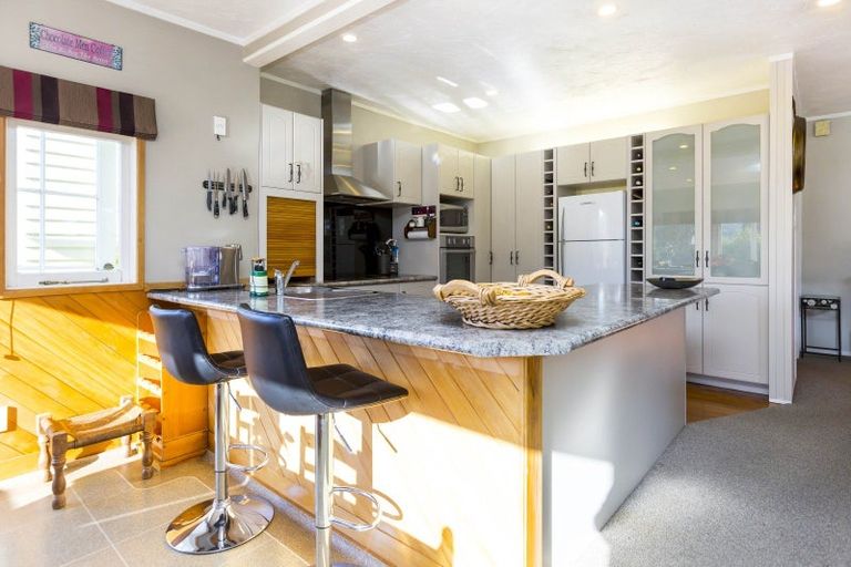 Photo of property in 10a Stephen Street, Trentham, Upper Hutt, 5018