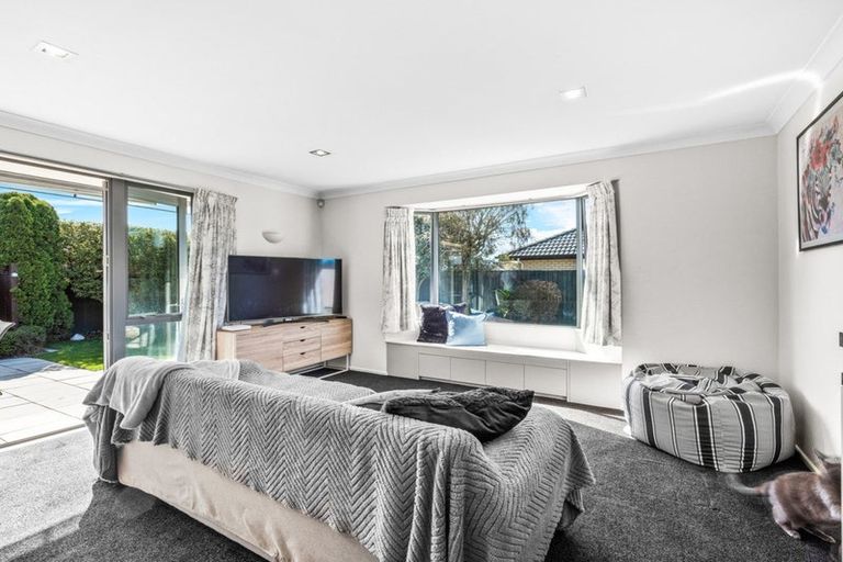 Photo of property in 20 Evergreen Place, Parklands, Christchurch, 8083