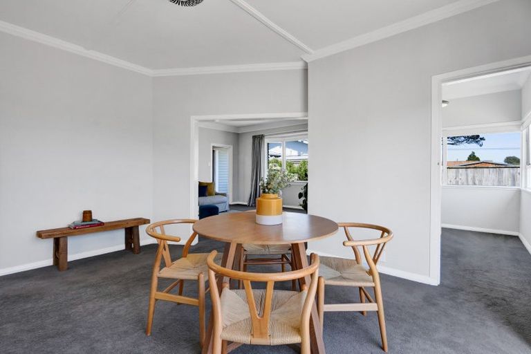 Photo of property in 104b Centennial Avenue, Waitara, 4320