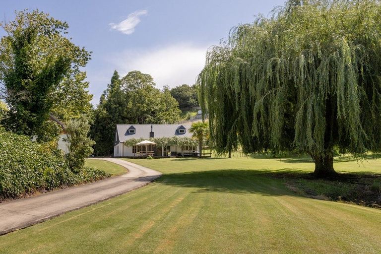 Photo of property in 1 Grasmere Way, Bethlehem, Tauranga, 3110