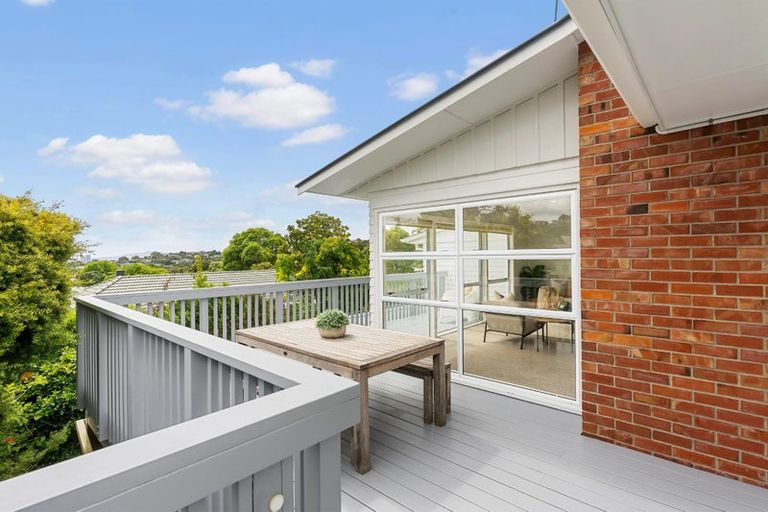 Photo of property in 34 Mcdowell Crescent, Hillcrest, Auckland, 0627
