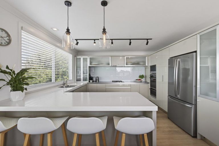 Photo of property in 22a Belt Road, Moturoa, New Plymouth, 4310