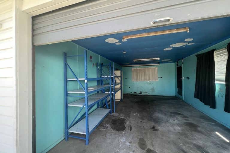 Photo of property in 35 Cherry Road, Bucklands Beach, Auckland, 2014