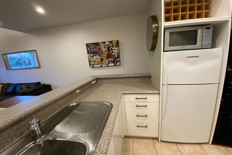 Photo of property in Whitmore Apartments, 7b Stout Street, Wellington Central, Wellington, 6011