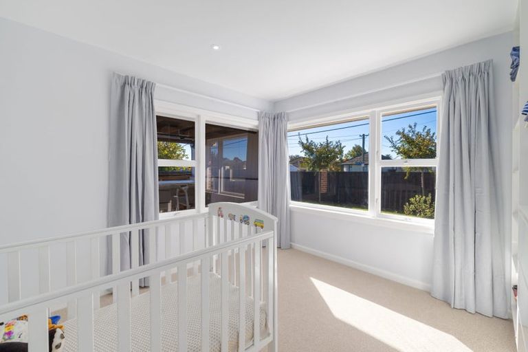 Photo of property in 2 Pembroke Street, Avondale, Christchurch, 8061