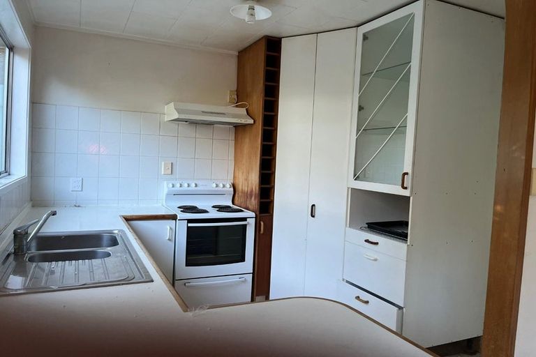 Photo of property in 27 Gladys Avenue, Glenfield, Auckland, 0629