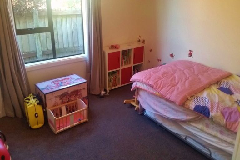 Photo of property in 43 Charlcott Street, Burnside, Christchurch, 8053