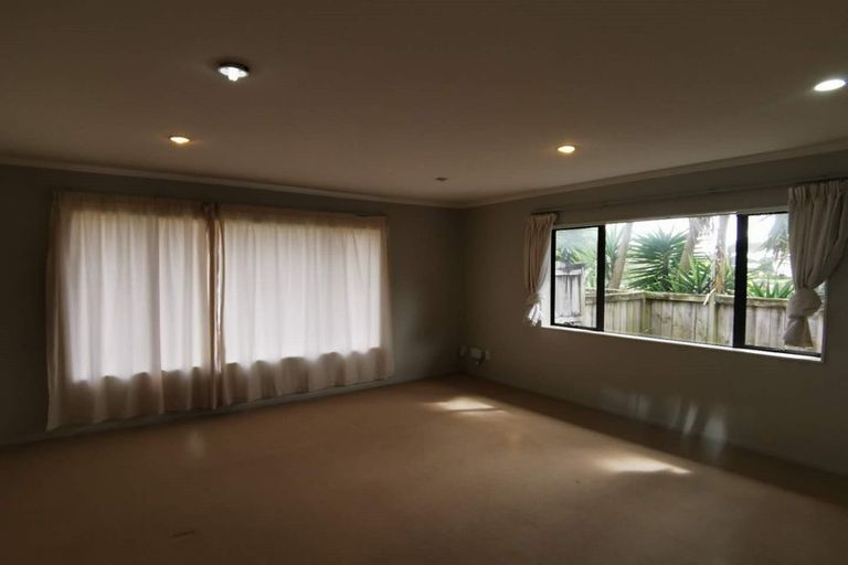 Photo of property in 28 Topland Drive, Flat Bush, Auckland, 2019