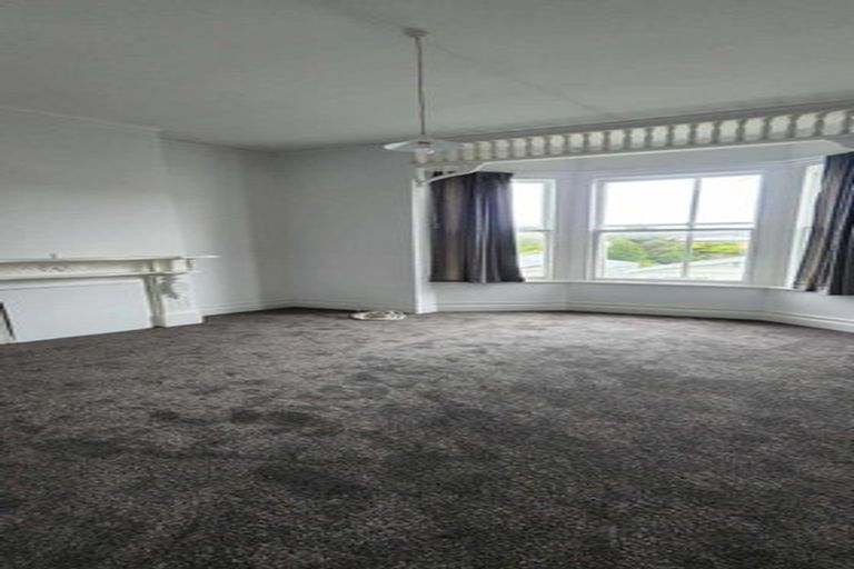 Photo of property in 180-182 Ohiro Road, Brooklyn, Wellington, 6021