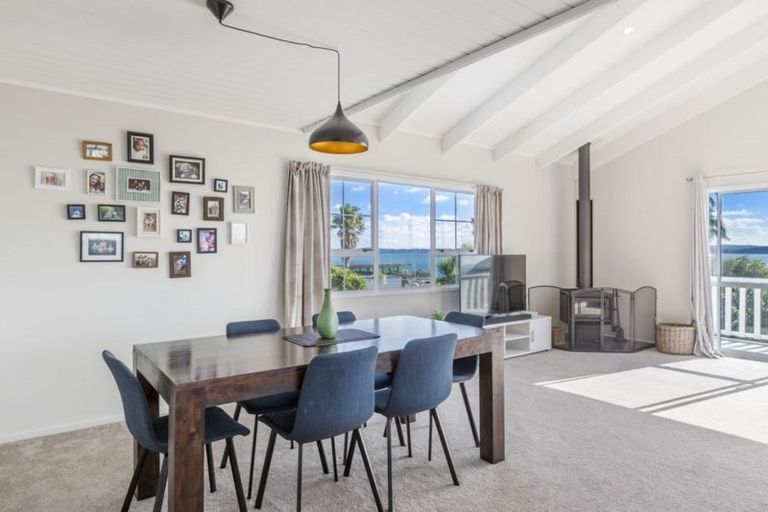 Photo of property in 1354a Whangaparaoa Road, Army Bay, Whangaparaoa, 0930