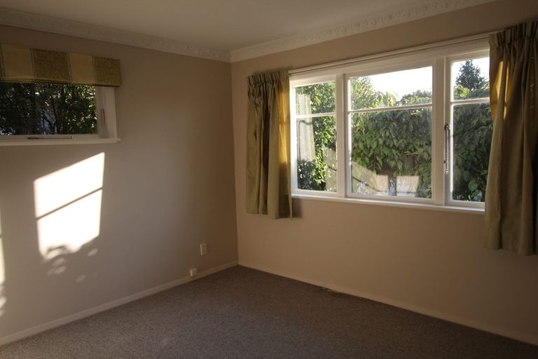 Photo of property in 3 Kent Crescent, Awapuni, Palmerston North, 4412