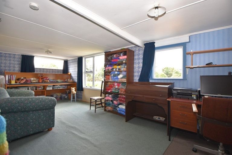 Photo of property in 93 Pembroke Street, Carterton, 5713