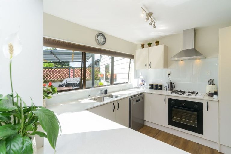 Photo of property in 120 Atawhai Road, Fitzherbert, Palmerston North, 4410