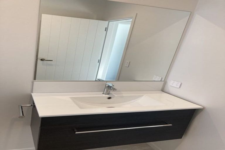 Photo of property in 2/17 Waerenga Road, Otaki, 5512