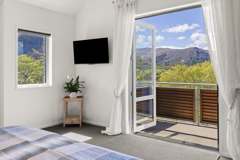 Photo of property in Millbrook Resort, 24 Ayrburn Ridge, Arrowtown, 9371