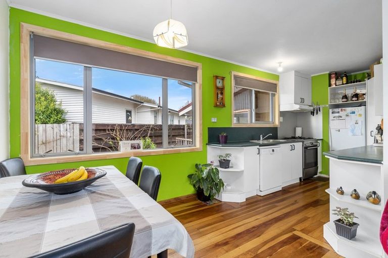 Photo of property in 9 Mahana Road, St Andrews, Hamilton, 3200