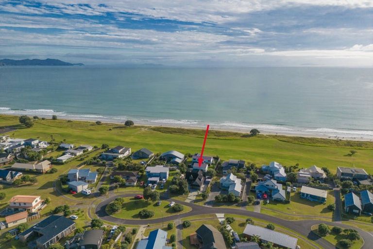 Photo of property in 134 Puka Crescent, Matarangi, Whitianga, 3592