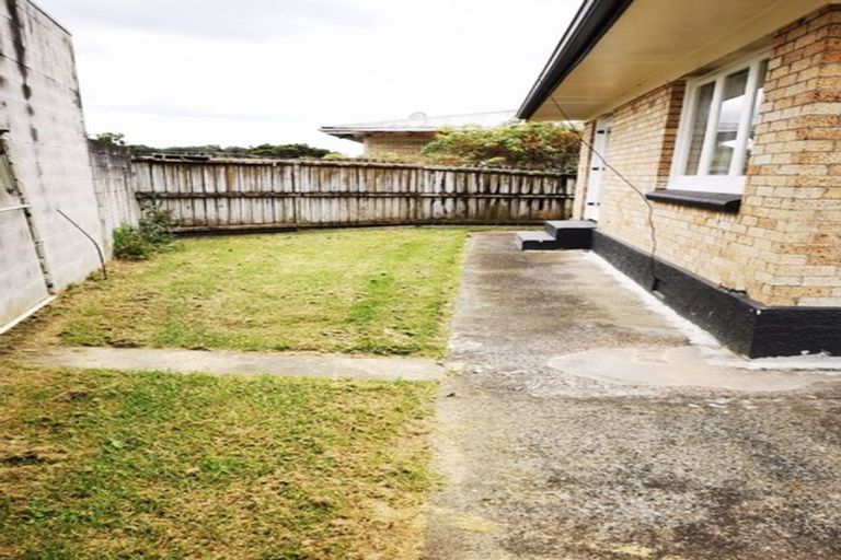 Photo of property in 1/415 Great South Road, Opaheke, Papakura, 2113