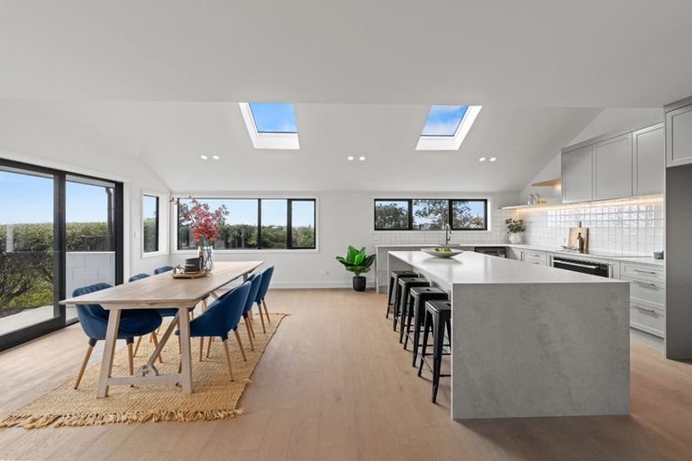 Photo of property in 24 Nehru Place, Cashmere, Christchurch, 8022