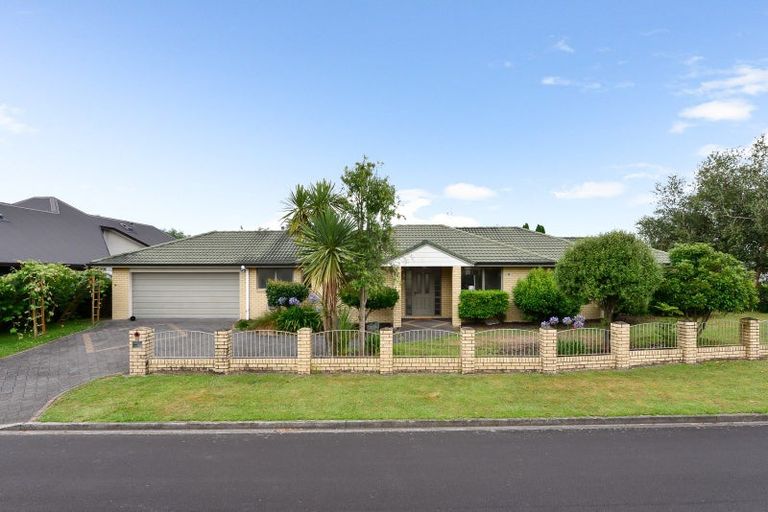 Photo of property in 18 Glen Cree Avenue, Rototuna, Hamilton, 3210