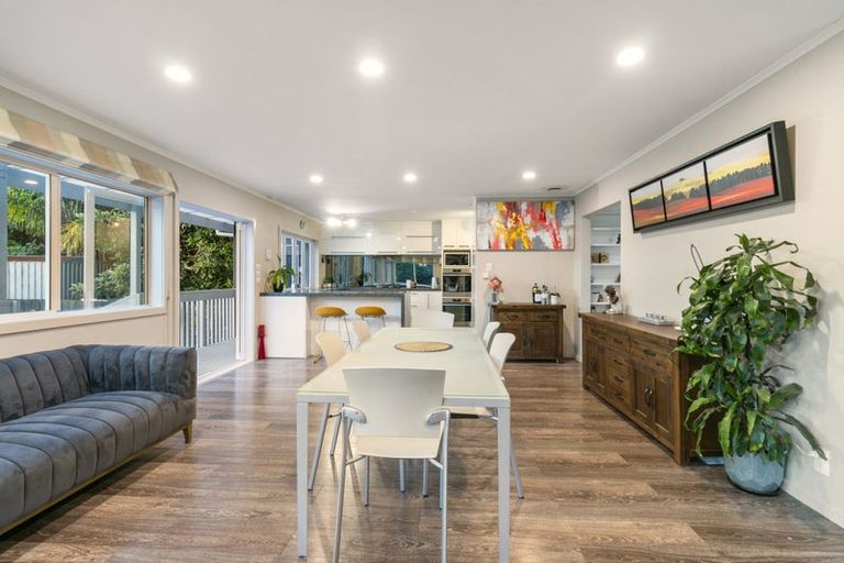 Photo of property in 132 Attwood Road, Paremoremo, Auckland, 0632