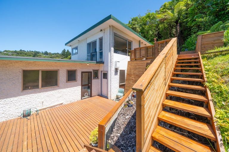 Photo of property in 11 Bogle Grove, Stokes Valley, Lower Hutt, 5019