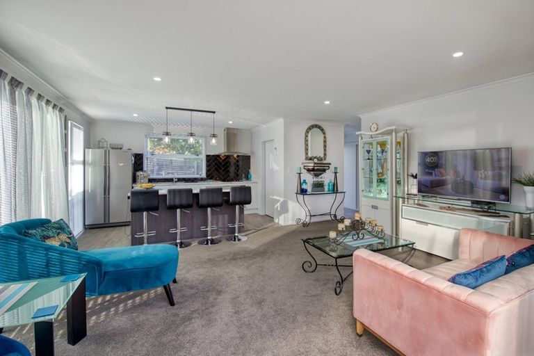 Photo of property in 1 Wharuka Glade, Mangawhai, 0505