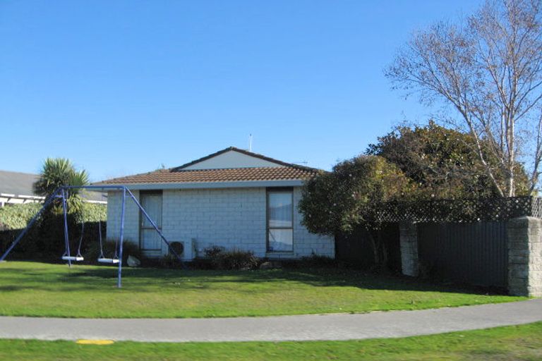 Photo of property in 23 Castile Place, Belfast, Christchurch, 8051