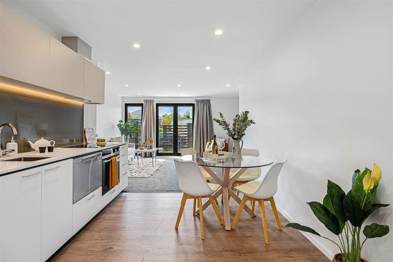 Photo of property in 4/32 Frederick Street, Waltham, Christchurch, 8011