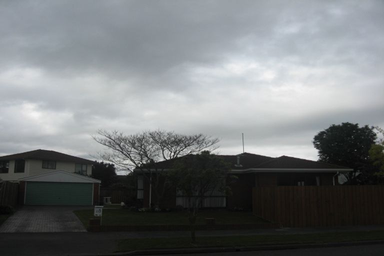Photo of property in 112 Reynolds Avenue, Bishopdale, Christchurch, 8053