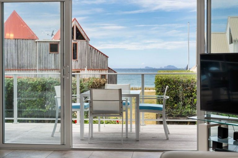 Photo of property in 28 Champion Place, Pauanui, Hikuai, 3579