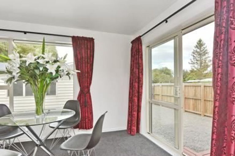 Photo of property in 1/37 Santa Rosa Avenue, Halswell, Christchurch, 8025