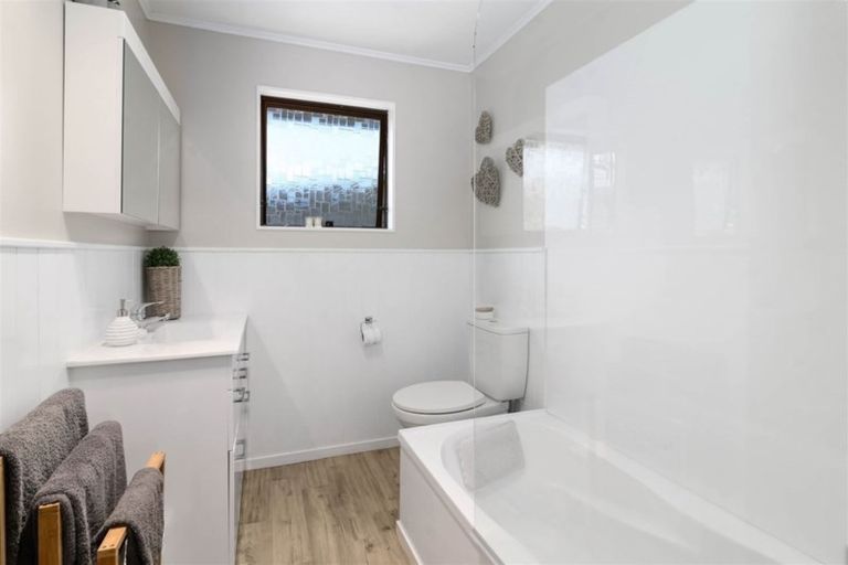 Photo of property in 48 Barnard Road, Fairy Springs, Rotorua, 3015