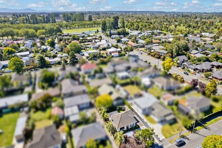 Photo of property in 67 Coopers Road, Dallington, Christchurch, 8061