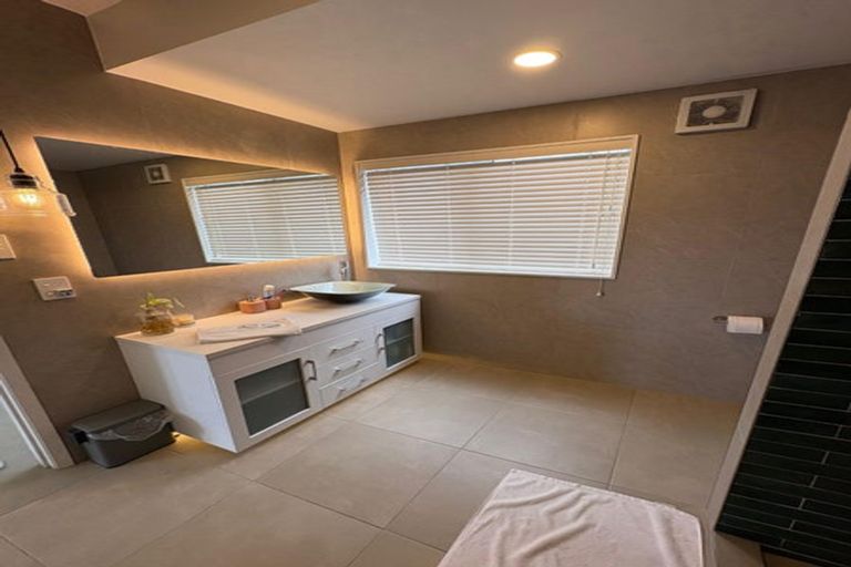 Photo of property in 55 Coronation Road, Hillcrest, Auckland, 0627