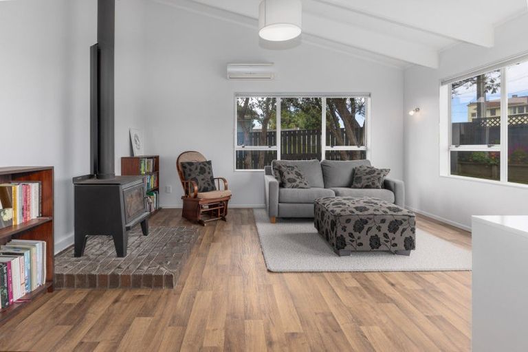 Photo of property in 56 Herewini Street, Titahi Bay, Porirua, 5022