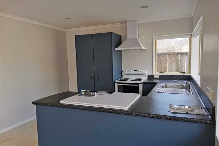 Photo of property in Miramar Villas, 5/3 Byron Street, Miramar, Wellington, 6022