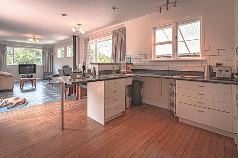 Photo of property in 734 Okahukura Road, Tapora, Wellsford, 0977