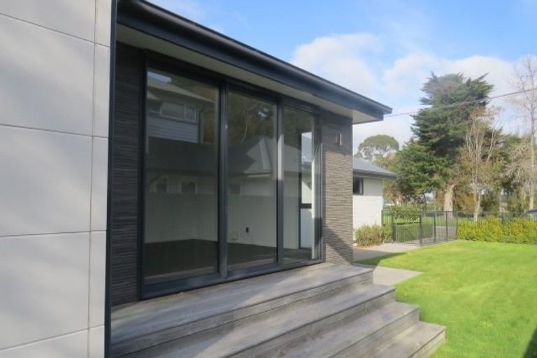 Photo of property in 75 Ascot Avenue, North New Brighton, Christchurch, 8083