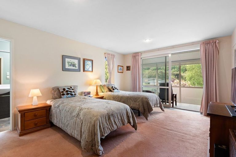 Photo of property in 1 Colquhoun Street, Glenross, Dunedin, 9011