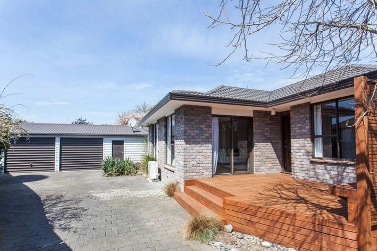 Photo of property in 16 Resolution Place, Bryndwr, Christchurch, 8053