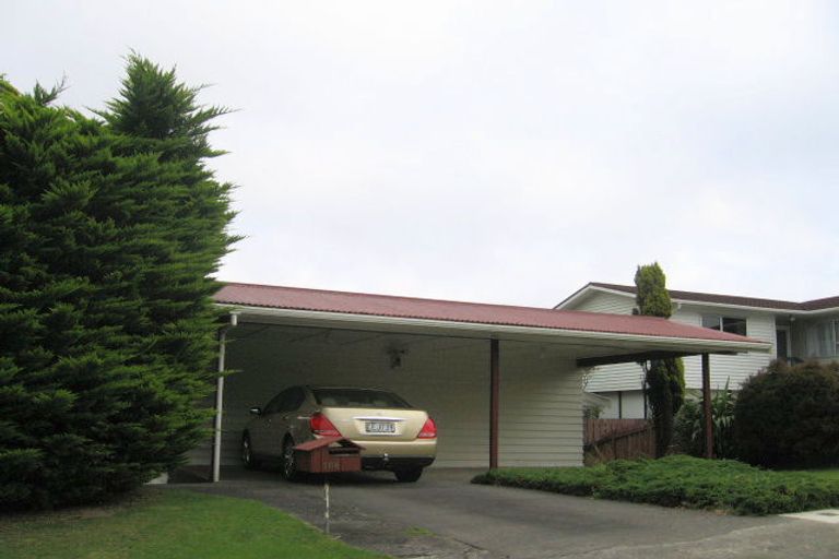 Photo of property in 108 Taylor Terrace, Tawa, Wellington, 5028