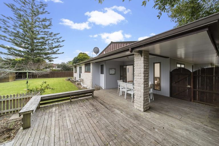 Photo of property in 106 The Circle, Manly, Whangaparaoa, 0930