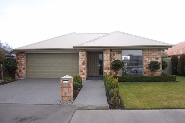 Photo of property in 4 Cyclamen Place, Aidanfield, Christchurch, 8025